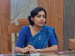 Seoni: 25 officials fined for negligence in CM helpline cases