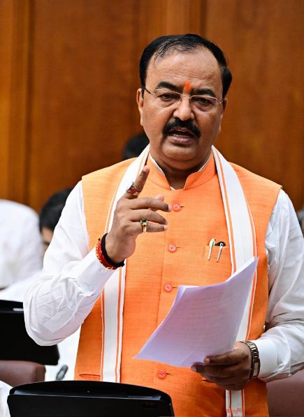 सदन में बोलते हुए केशव प्रसाद मौर्य