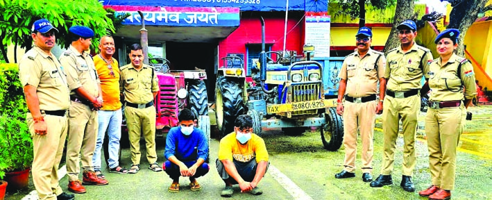 पुलिस गिरफ्त में आरोपित