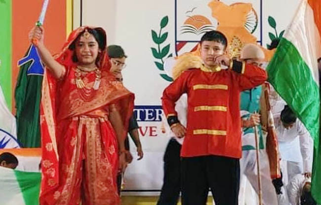 सोनीपत:स्वतंत्रता दिवस व जन्माष्टमी पर सांस्कृतिक रंगारंग कार्यक्रम प्रस्तुत  करते नन्हें कलाकार