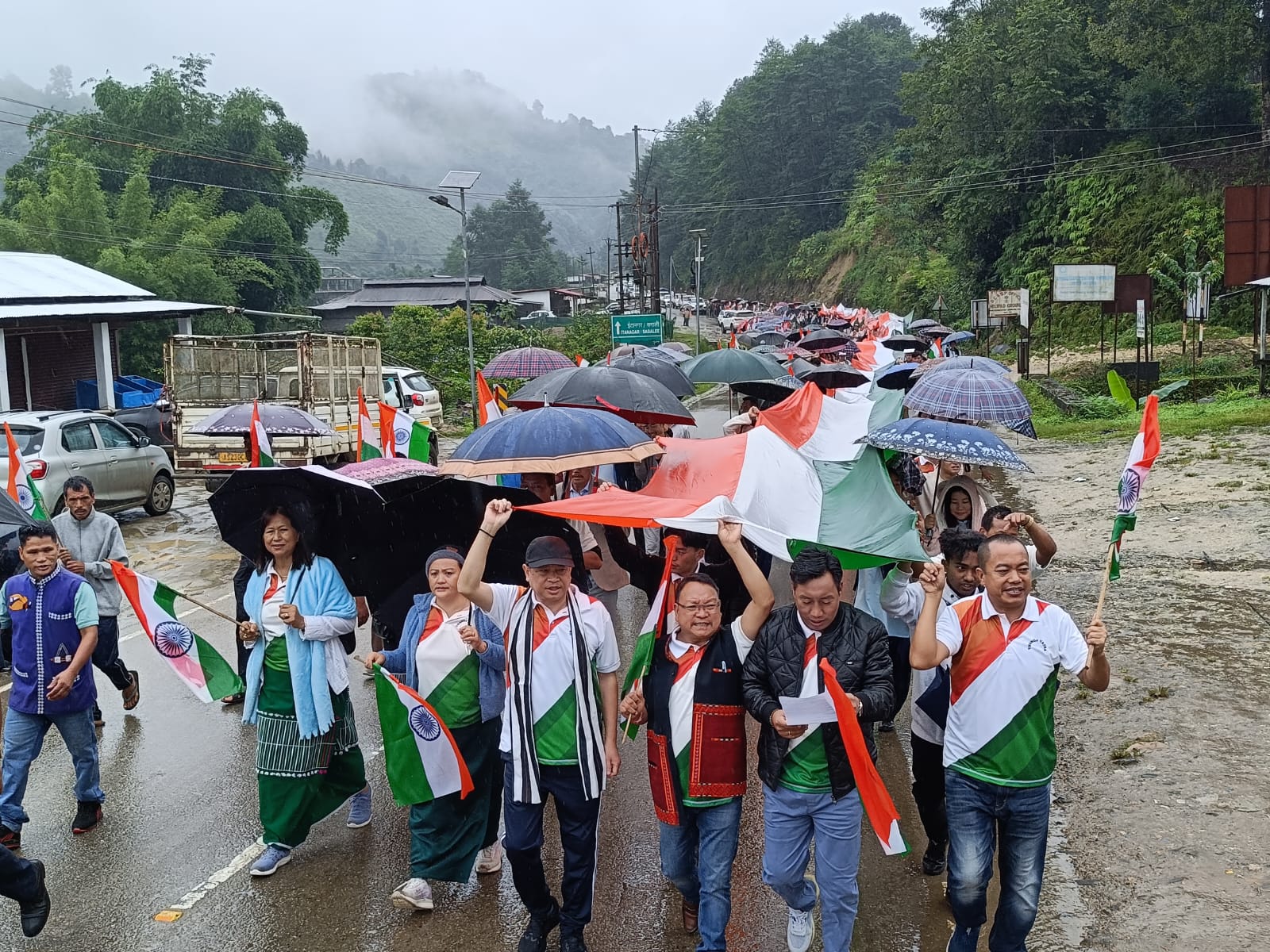 हर घर तिरंगा यात्रा का आयोजन किया।