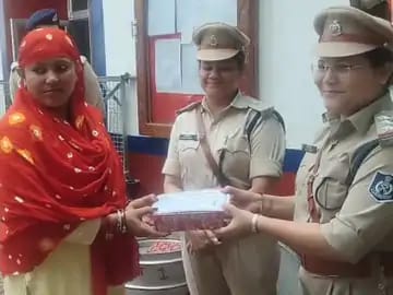 जबलपुर सेंट्रल जेल से 12 कैदी रिहा:अब साल में 5 मौकों पर मिलेगी माफी, 14 साल की सजा और अच्छे आचरण पर छूटेंगे कैदी