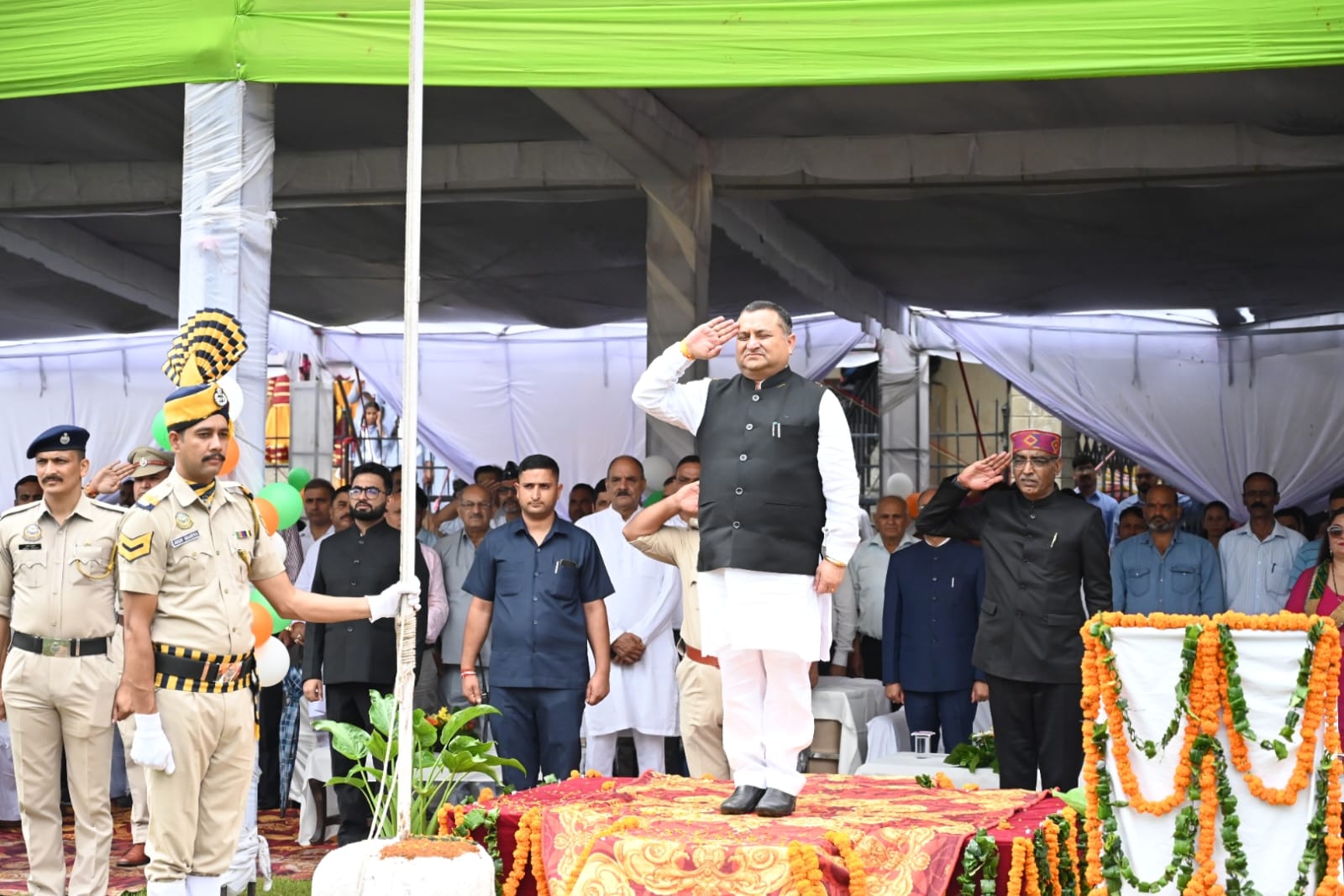हमीरपुर में स्वतंत्रता दिवस पर विधानसभा उपाध्यक्ष ने किया ध्वजारोहण