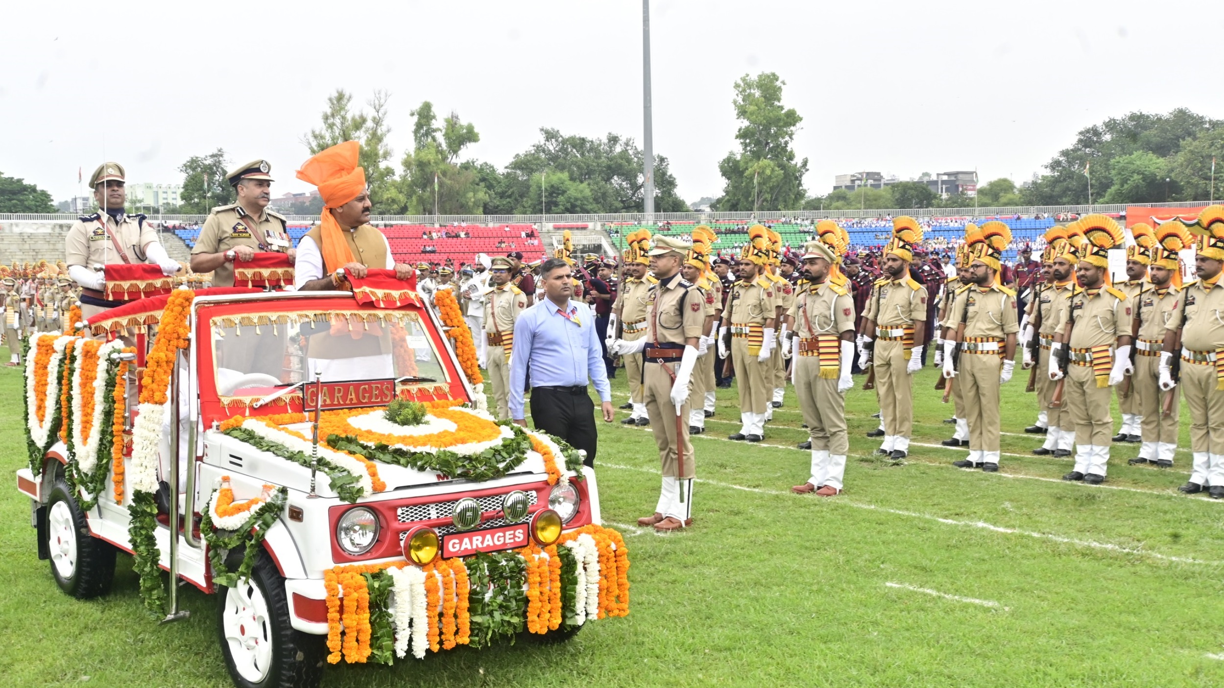 उपमुख्यमंत्री ने स्वतंत्रता दिवस पर एमए स्टेडियम में तिरंगा फहराया