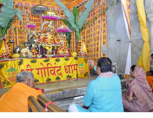 मुख्यमंत्री  भजनलाल शर्मा ने श्रीकृष्ण जन्माष्टमी पर गोविन्द देव जी के दर्शन कर प्रदेश की खुशहाली की प्रार्थना की