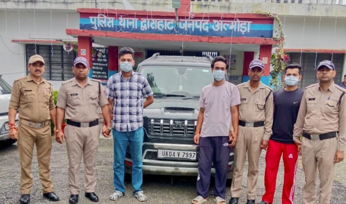 द्वाराहाट में ब्लॉक प्रमुख चुनाव के दिन गोली चलाने के तीन आरोपी गिरफ्तार