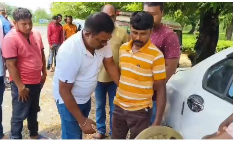 आरोपितों की तलाश लेती पुलिस आरोपितों की तलाश लेती पुलिस