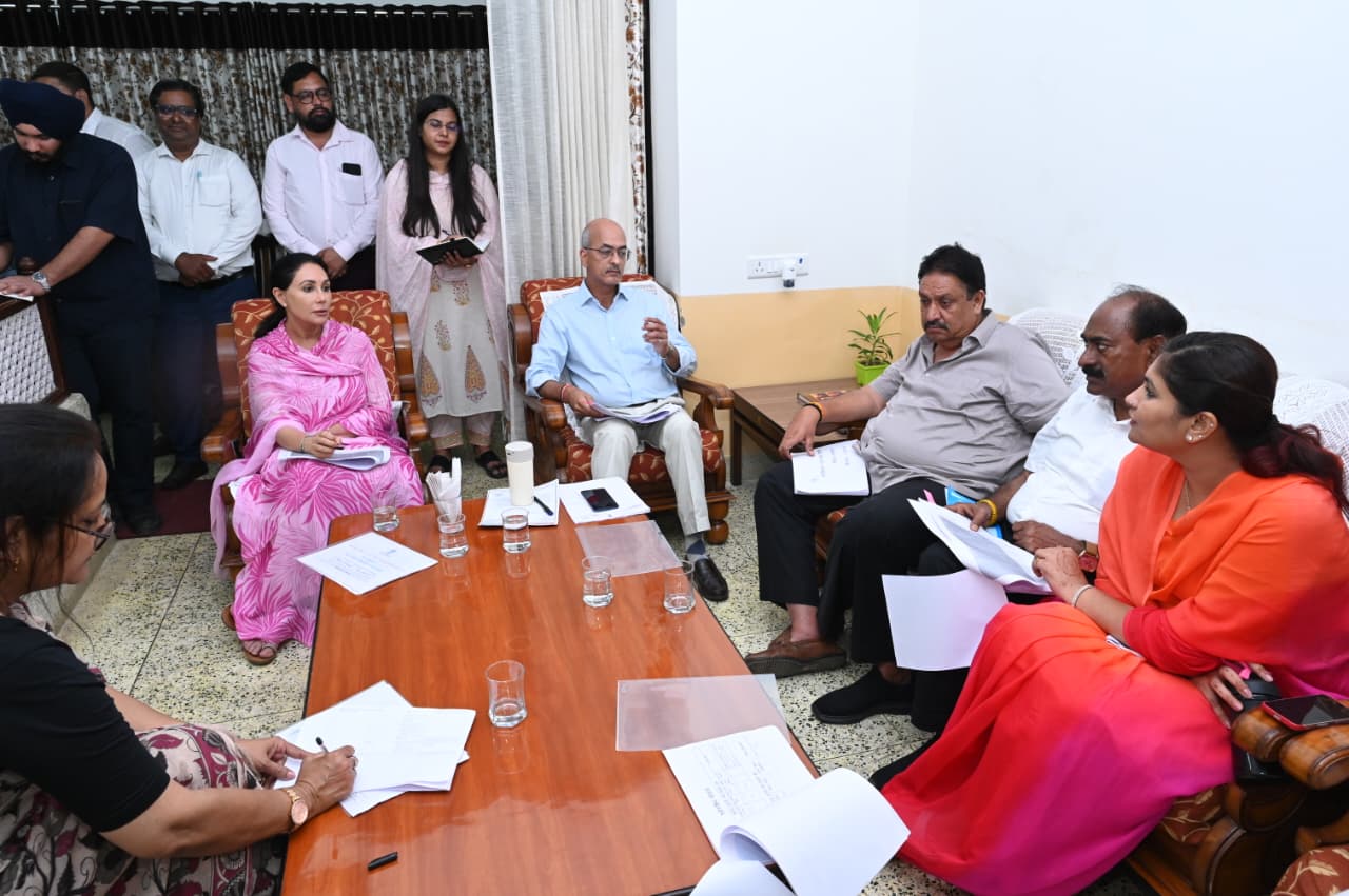 उप मुख्यमंत्री दीया कुमारी ने किए प्रभु श्रीनाथजी के दर्शन, पर्यटन संभावनाओं पर जोर