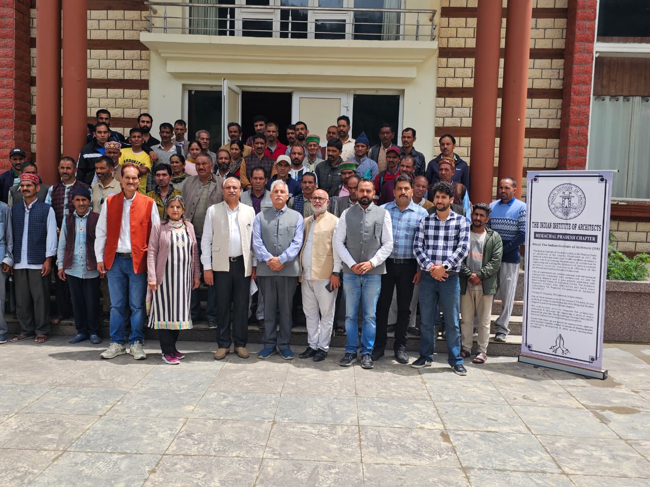 इंडियन इंस्टिट्यूट ऑफ आर्किटेक्ट्स हिमाचल प्रदेश चैप्टर के वास्तुकार। इंडियन इंस्टिट्यूट ऑफ आर्किटेक्ट्स हिमाचल प्रदेश चैप्टर के वास्तुकार।