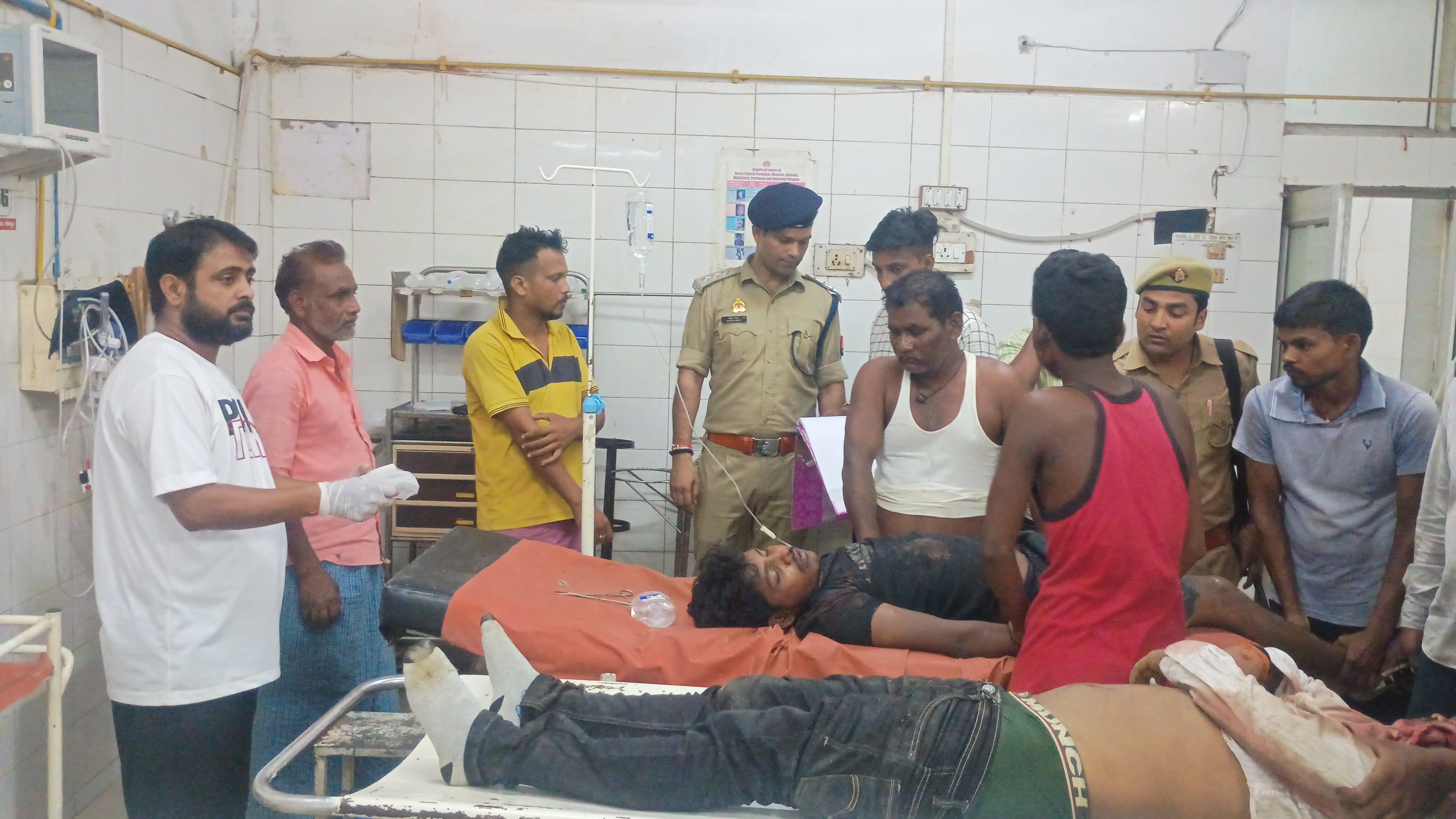 जिला अस्पताल में इलाज के दौरान
