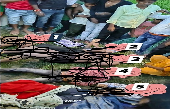 पानी में डूबे बच्चों की लाश की फोटो