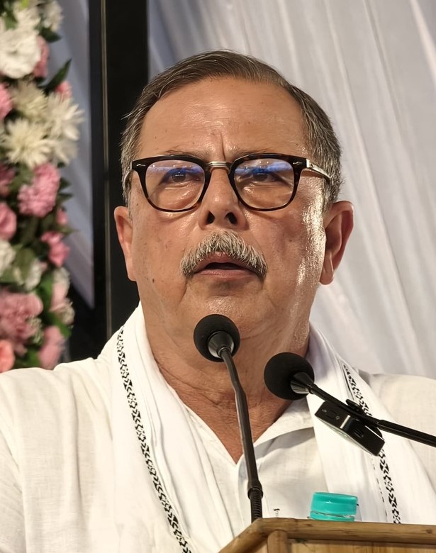 पूर्व नेता प्रतिपक्ष   अजय सिंह