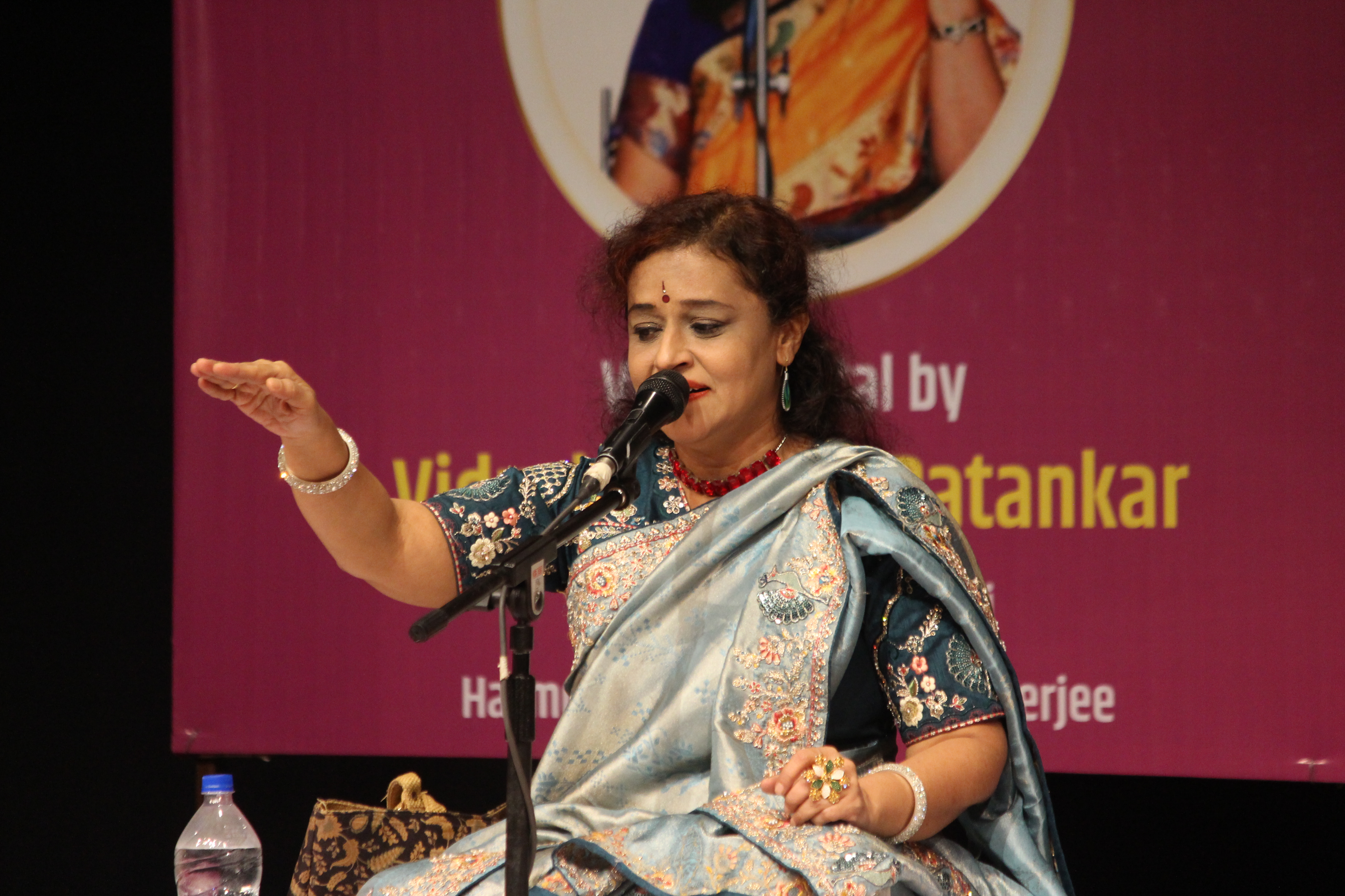 जेकेके में तीन दिवसीय मधुरम महोत्सव की शुरुआत : सानिया पाटनकर ने जयपुर घराना गायिकी के सौंदर्य से किया सराबोर