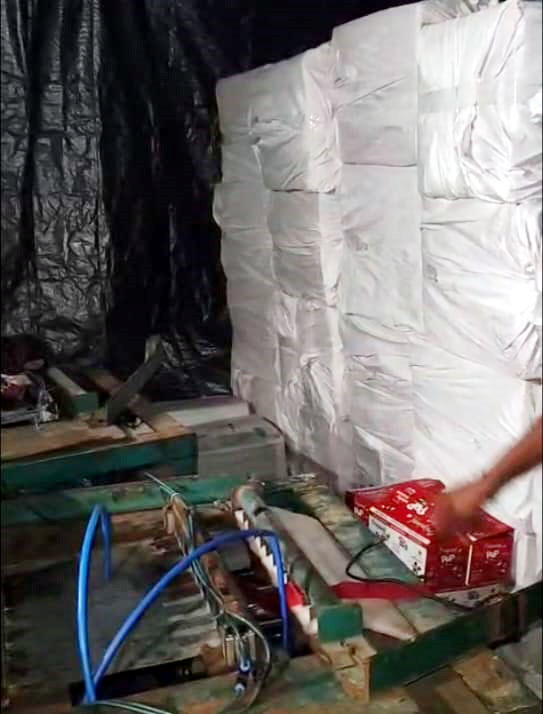 वर्कशॉप से बरामद किया गया सामान