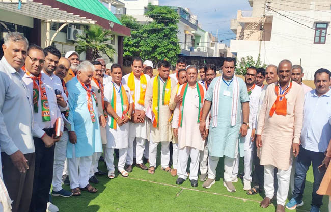 सोनीपत: भारतीय जनता पार्टी की कार्यकारिणी की कार्यशाला में शामिल कार्यकर्ता व अधिकारी सोनीपत: भारतीय जनता पार्टी की कार्यकारिणी की कार्यशाला में शामिल कार्यकर्ता व अधिकारी