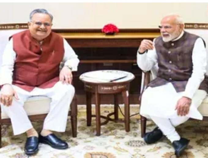 डॉ रमन सिंह की प्रधानमंत्री नरेन्द्र  मोदी से मुलाक़ात