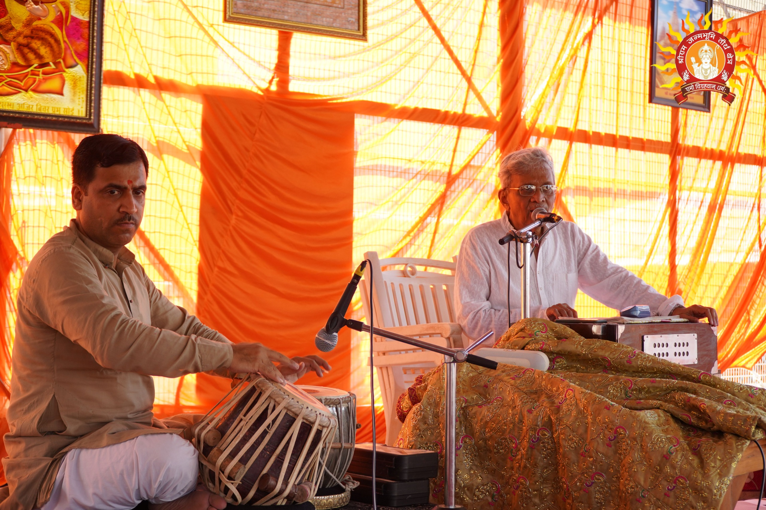 श्रीराम लला के समक्ष श्रीधर फड़के ने गाया गीत रामायण