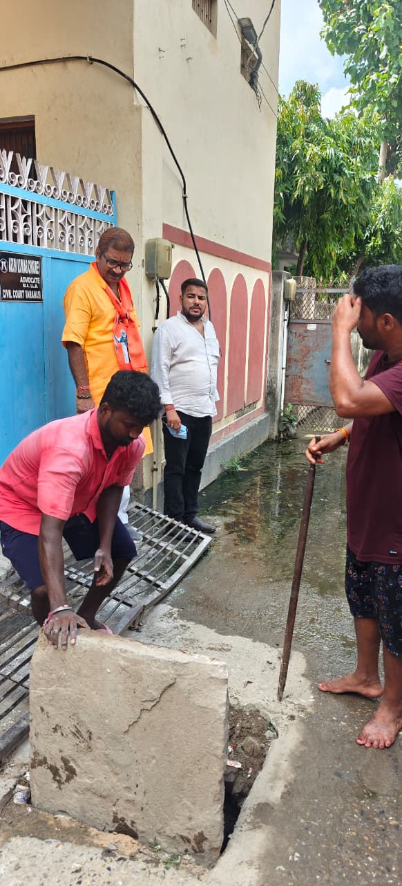 वार्ड प्रवास कार्यक्रम में विधायक