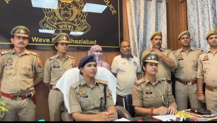 आरोपी महिला व उसका प्रेमी पुलिस गिरफ्त में