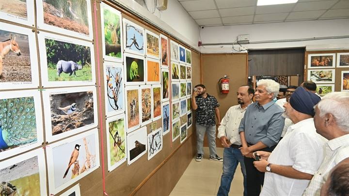 जबलपुर में वर्ल्ड फोटोग्राफिक डे पर इंद्रधनुष फोटो एक्जीबिशन