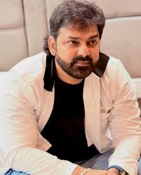 गायक अभिनेता पवन सिंह