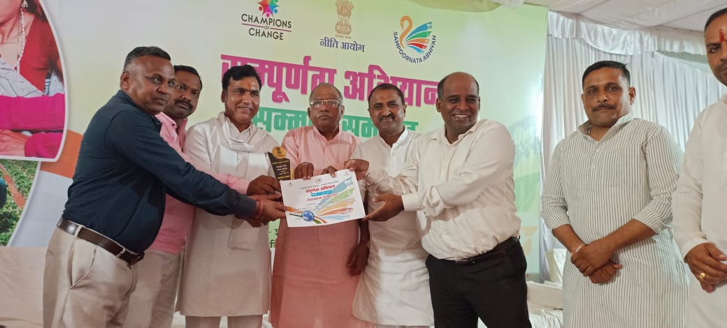 कलेक्टर डाॅ.मिश्रा को कल भोपाल में सीएम करेंगे सम्मानित