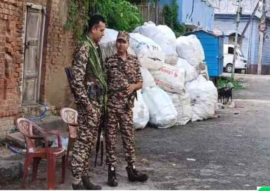 छापेमारी की तस्वीर