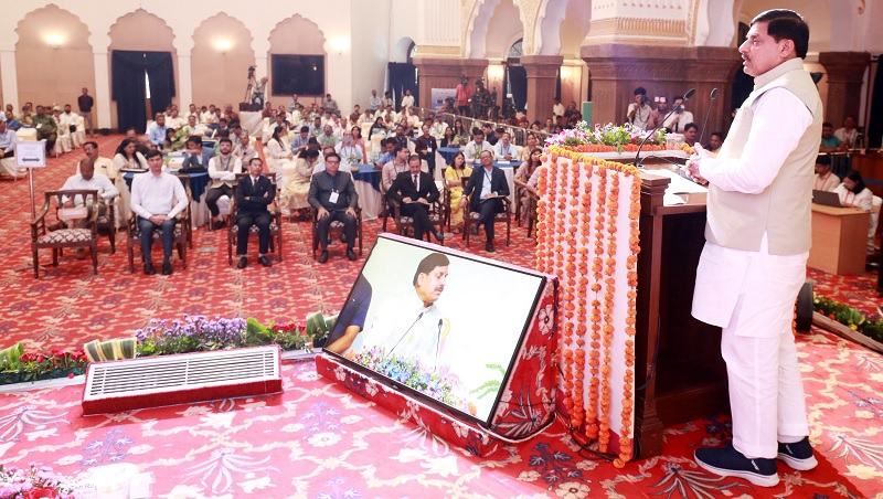 संपूर्णता अभियान सम्मान समारोह को सम्बोधित करते हुए मुख्यमंत्री डॉ. मोहन यादव