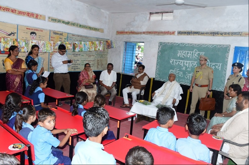 प्राथमिक शाला झोला का निरीक्षण