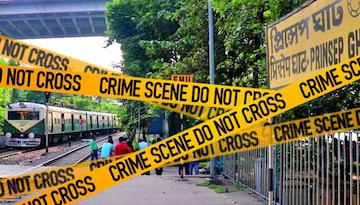 प्रिंसेप घाट हत्या के मामले की गुत्थी सुलझी प्रिंसेप घाट हत्या के मामले की गुत्थी सुलझी