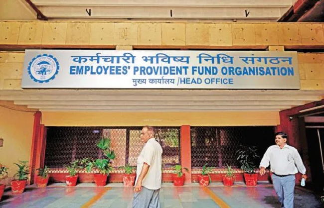 ईपीएफओ के लोगो का प्रतीकात्‍मक चित्र