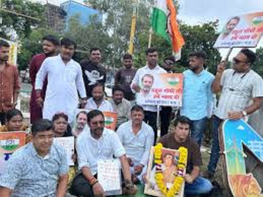 पूर्व जिला अध्यक्ष ने राहुल गांधी काे खून से लिखा खत