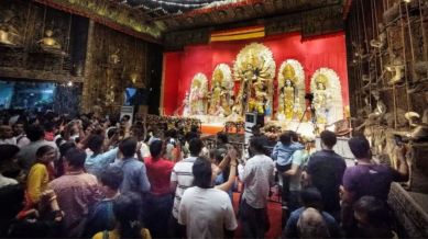 दुर्गा पूजा में राज्य सरकार जनता का पैसा क्यों लगाएगी दुर्गा पूजा में राज्य सरकार जनता का पैसा क्यों लगाएगी