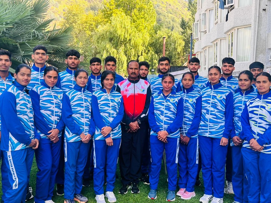 डल झील में पहले खेलो इंडिया वॉटर स्पोर्ट्स फेस्टिवल में प्रतिभागिता करने वाले मप्र के खिलाड़ी डल झील में पहले खेलो इंडिया वॉटर स्पोर्ट्स फेस्टिवल में प्रतिभागिता करने वाले मप्र के खिलाड़ी
