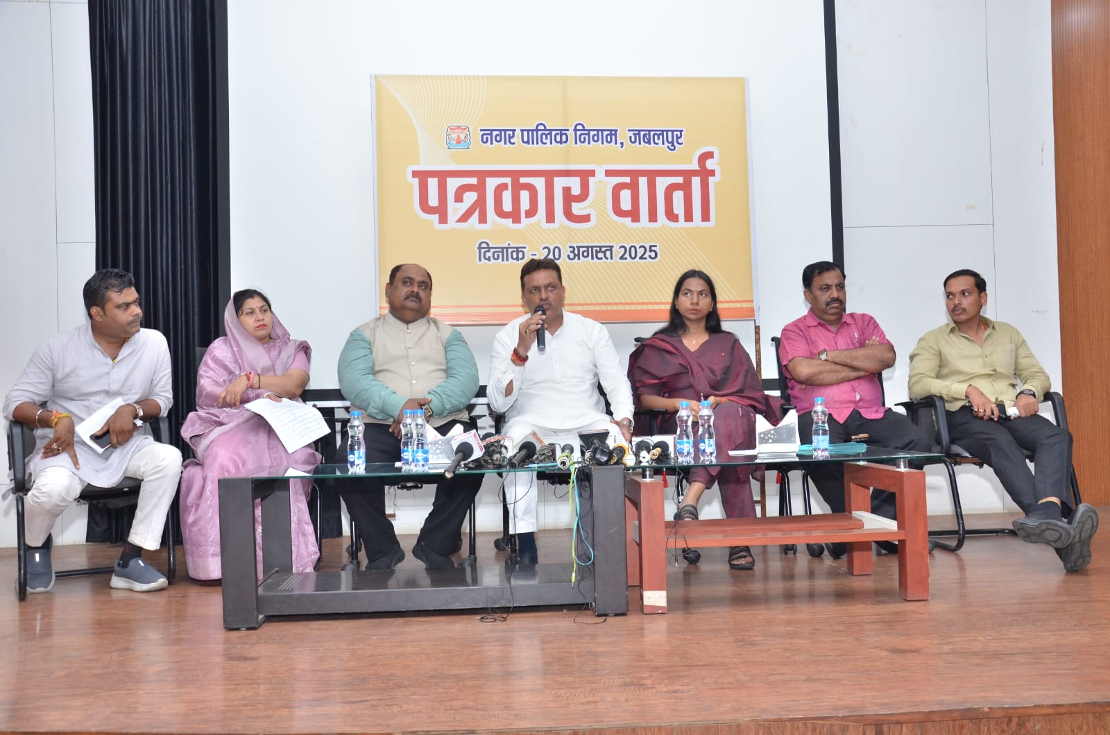 शहर में आपदा प्रबंधन अंतर्गत बाढ़ नियंत्रण एवं रोकथाम हेतु नगर निगम जबलपुर को मिली 222 करोड़ की स्वीकृति शहर में आपदा प्रबंधन अंतर्गत बाढ़ नियंत्रण एवं रोकथाम हेतु नगर निगम जबलपुर को मिली 222 करोड़ की स्वीकृति
