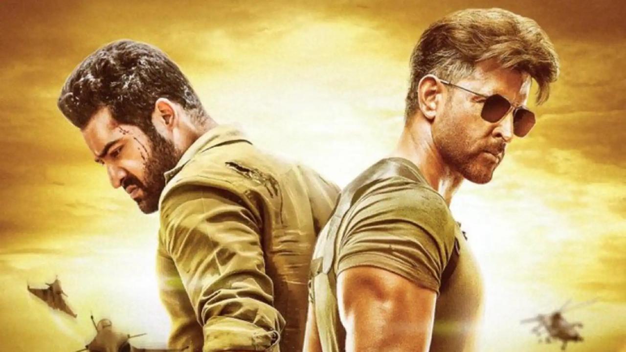 ऋतिक रोशन, जूनियर एनटीआर - फाइल फोटो ऋतिक रोशन, जूनियर एनटीआर - फाइल फोटो