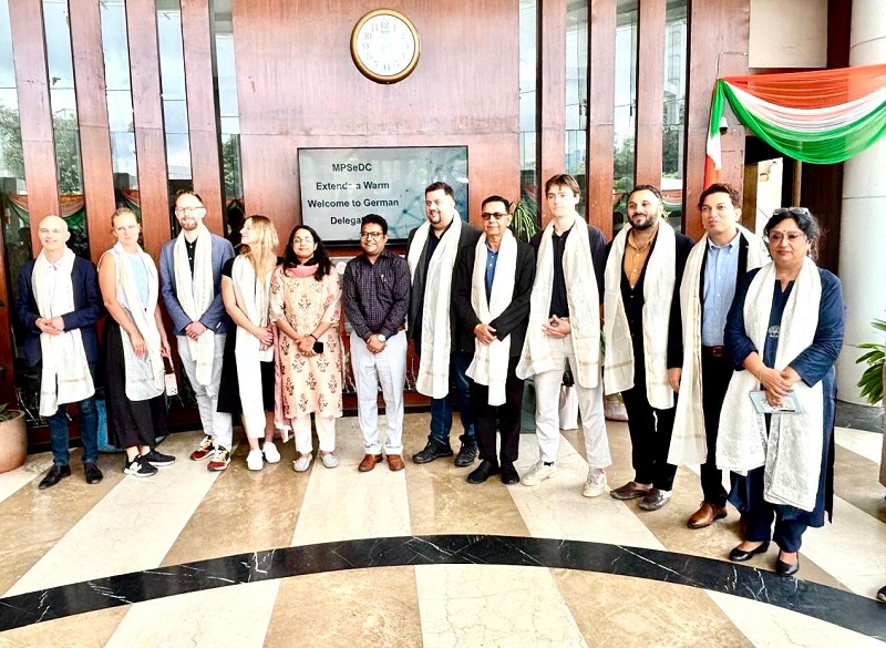 जर्मन प्रतिनिधिमंडल ने किया मध्य प्रदेश राज्य इलेक्ट्रॉनिक्स विकास निगम लिमिटेड का भ्रमण जर्मन प्रतिनिधिमंडल ने किया मध्य प्रदेश राज्य इलेक्ट्रॉनिक्स विकास निगम लिमिटेड का भ्रमण