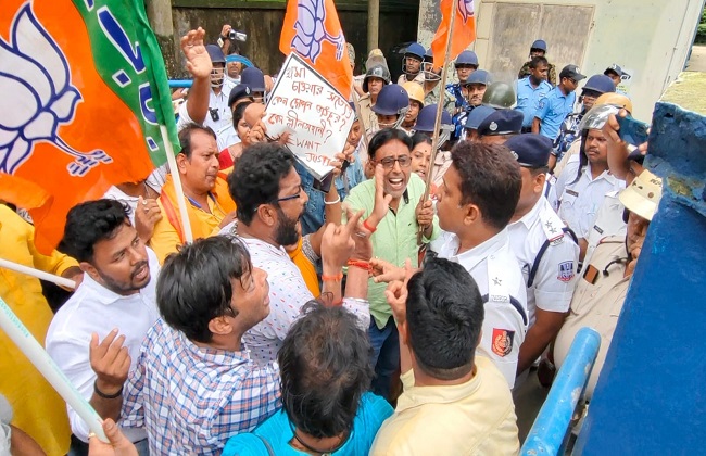 भाजपा का थाना घेराव