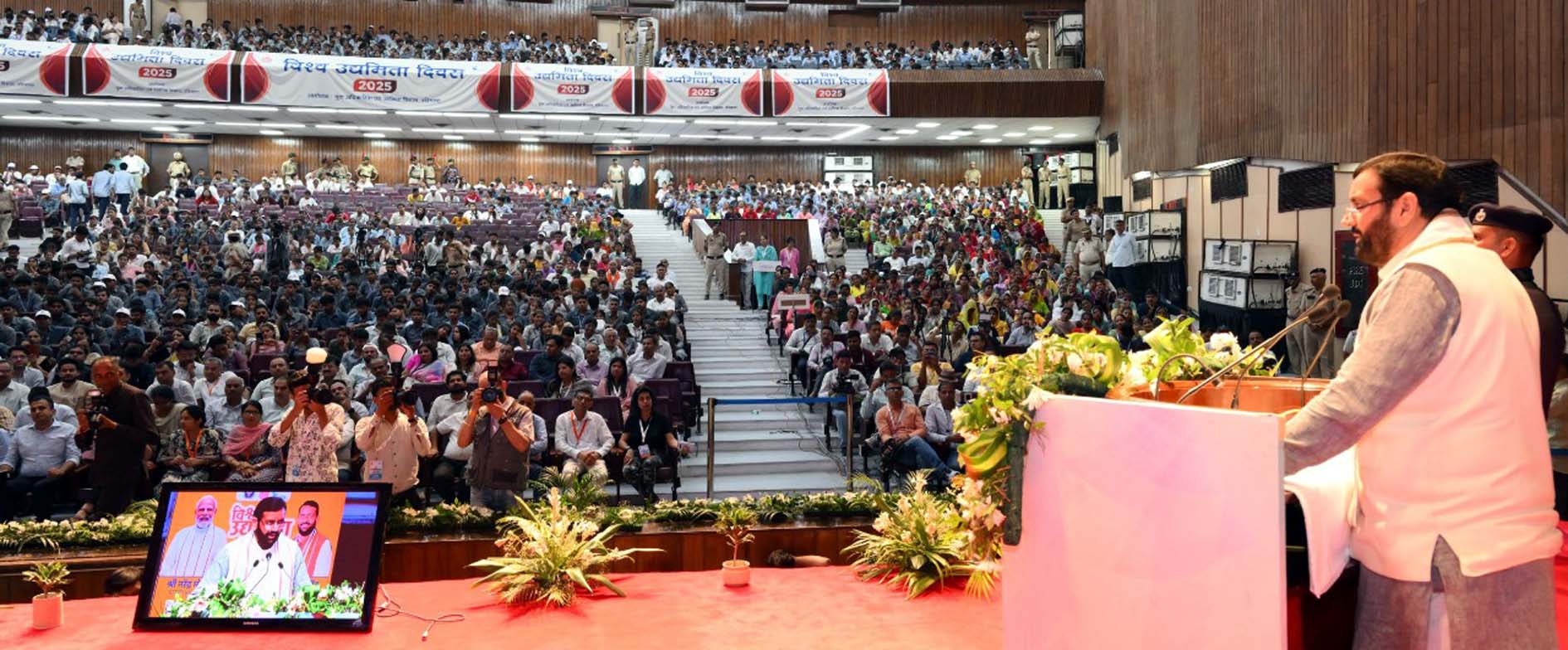 कार्यक्रम को संबोधित करते मुख्यमंत्री नायब सिंह सैनी। कार्यक्रम को संबोधित करते मुख्यमंत्री नायब सिंह सैनी।