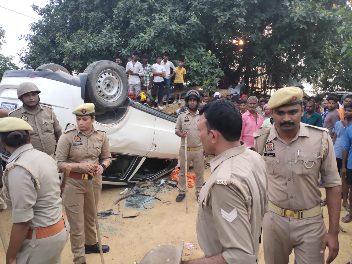 उग्र भीड़ ने ठेकेदार के डेरा में मचाया तांडव