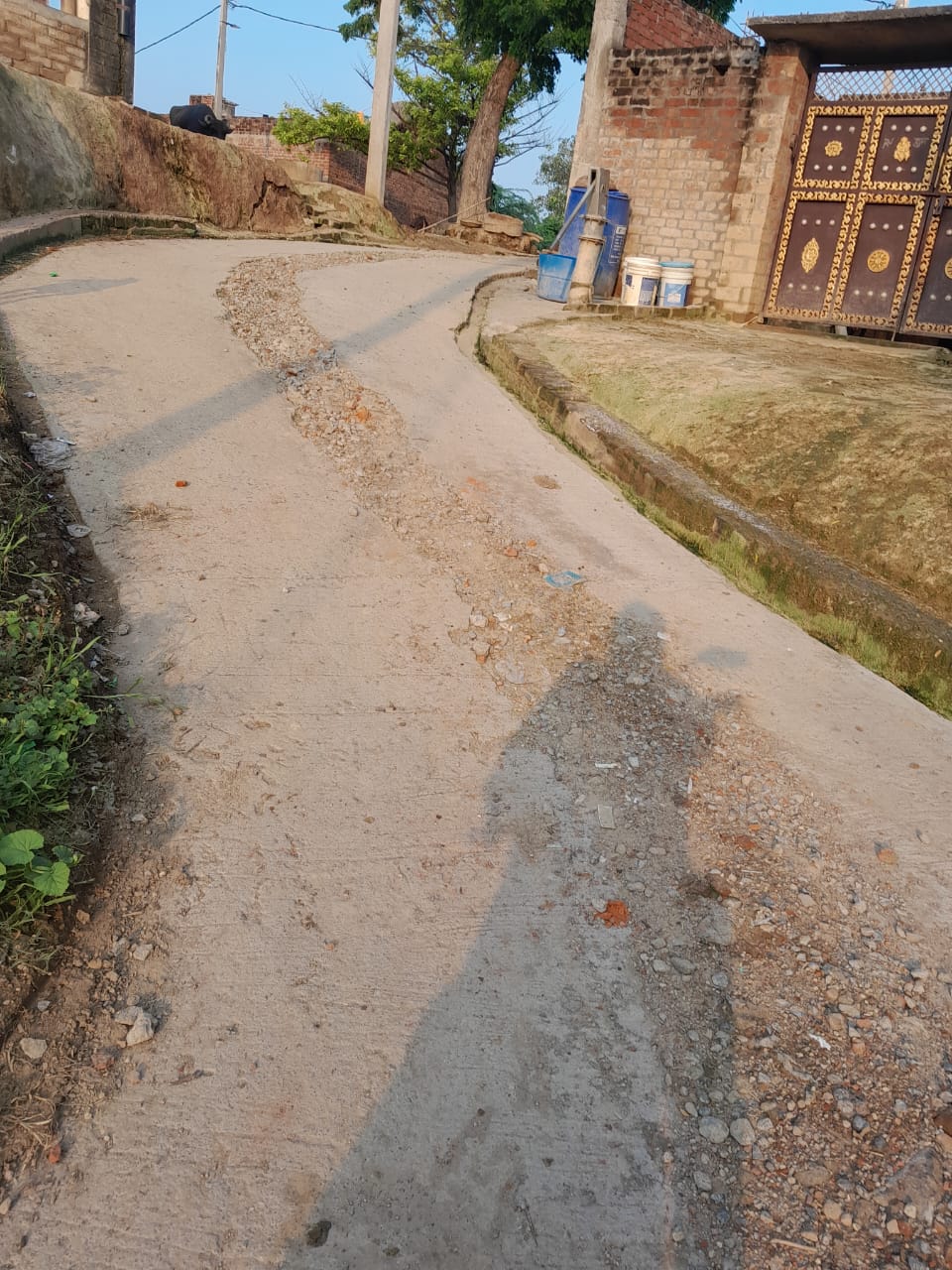 फोटो - टूटी गालिया फोटो - टूटी गालिया
