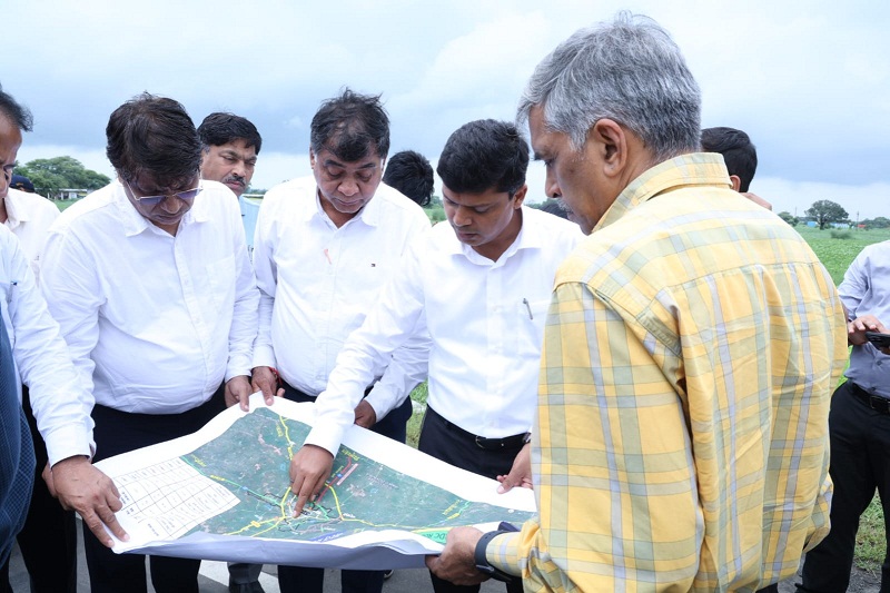 एसीएस दुबे ने सिंहस्थ 2028 के निर्माण कार्यो का निरीक्षण किया एसीएस दुबे ने सिंहस्थ 2028 के निर्माण कार्यो का निरीक्षण किया