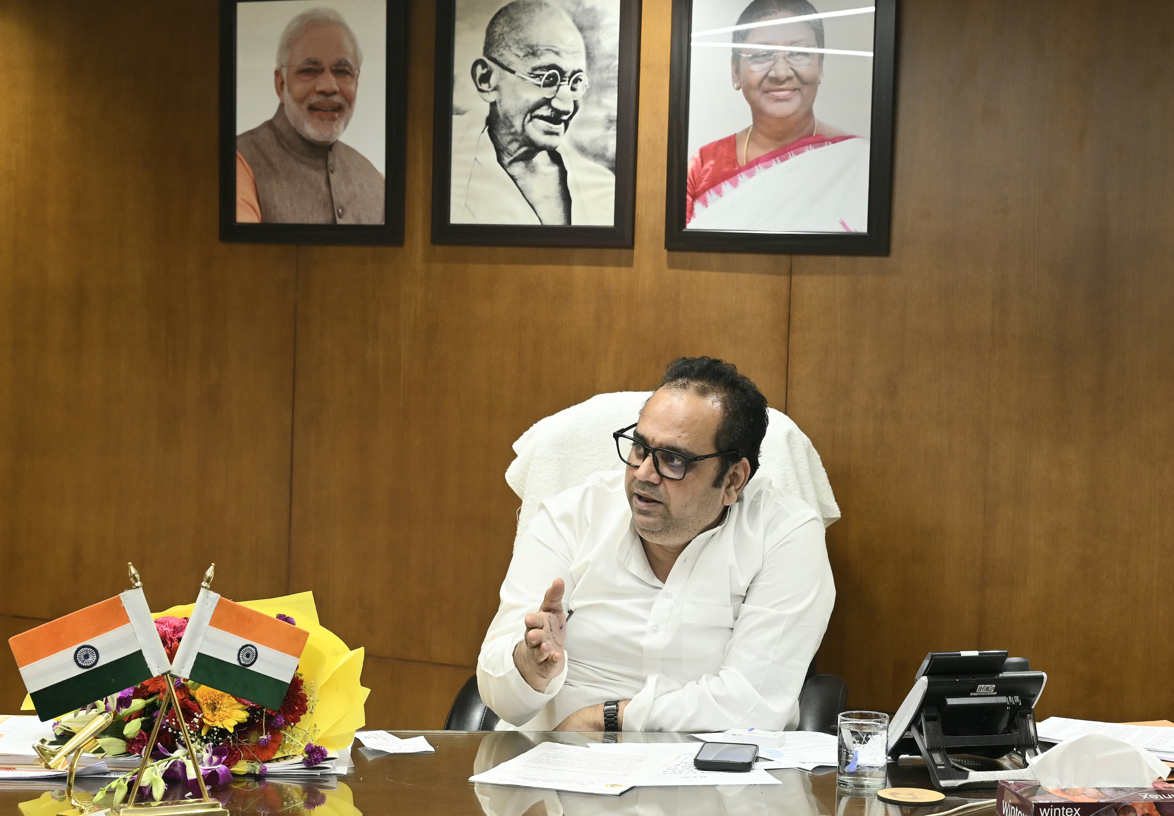 दिल्ली के स्वास्थ्य मंत्री डॉक्टर पंकज कुमार सिंह (फाइल फोटो) दिल्ली के स्वास्थ्य मंत्री डॉक्टर पंकज कुमार सिंह (फाइल फोटो)