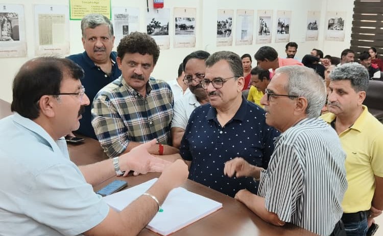 अरविंद गुप्ता ने भाजपा मुख्यालय में जन शिकायत शिविर लगाया, नागरिक विकास के प्रति भाजपा की प्रतिबद्धता दोहराई