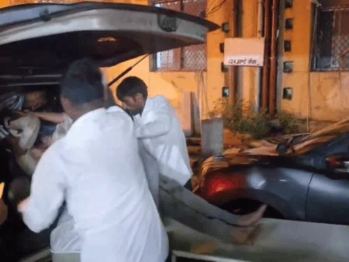 घायल।
