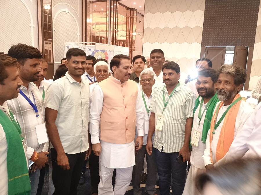 सायाजी होटल में आयोजित इंटरनेशनल कॉम्पिटेंस सेंटर फॉर ऑर्गेनिक एग्रीकल्चर (इकोवा) द्वारा आयोजित कार्यक्रम सायाजी होटल में आयोजित इंटरनेशनल कॉम्पिटेंस सेंटर फॉर ऑर्गेनिक एग्रीकल्चर (इकोवा) द्वारा आयोजित कार्यक्रम