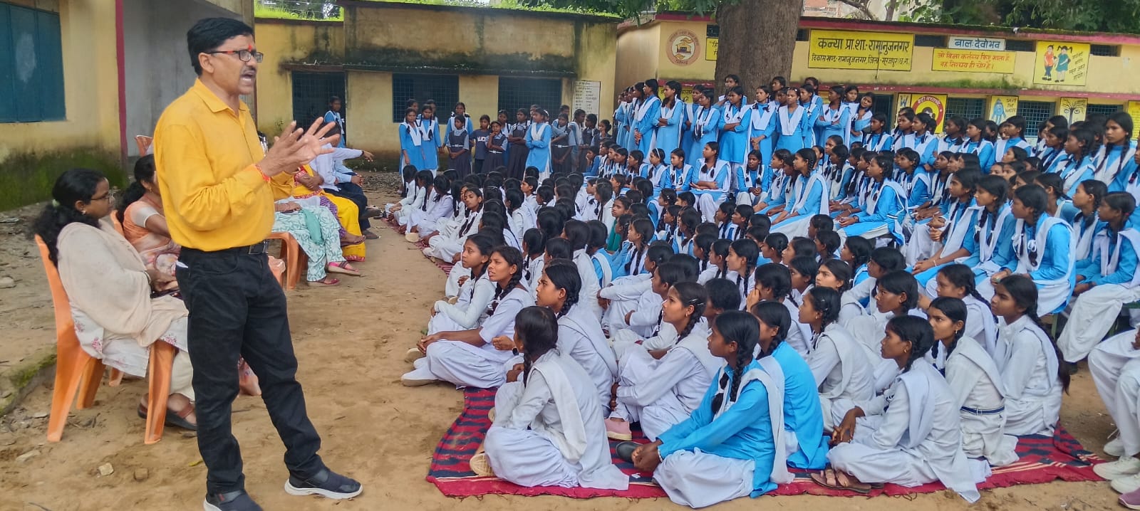 बालिका सुरक्षा माह के अंतर्गत जिले के विभिन्न विकासखण्डों में जागरूकता कार्यक्रमों का आयोजन बालिका सुरक्षा माह के अंतर्गत जिले के विभिन्न विकासखण्डों में जागरूकता कार्यक्रमों का आयोजन