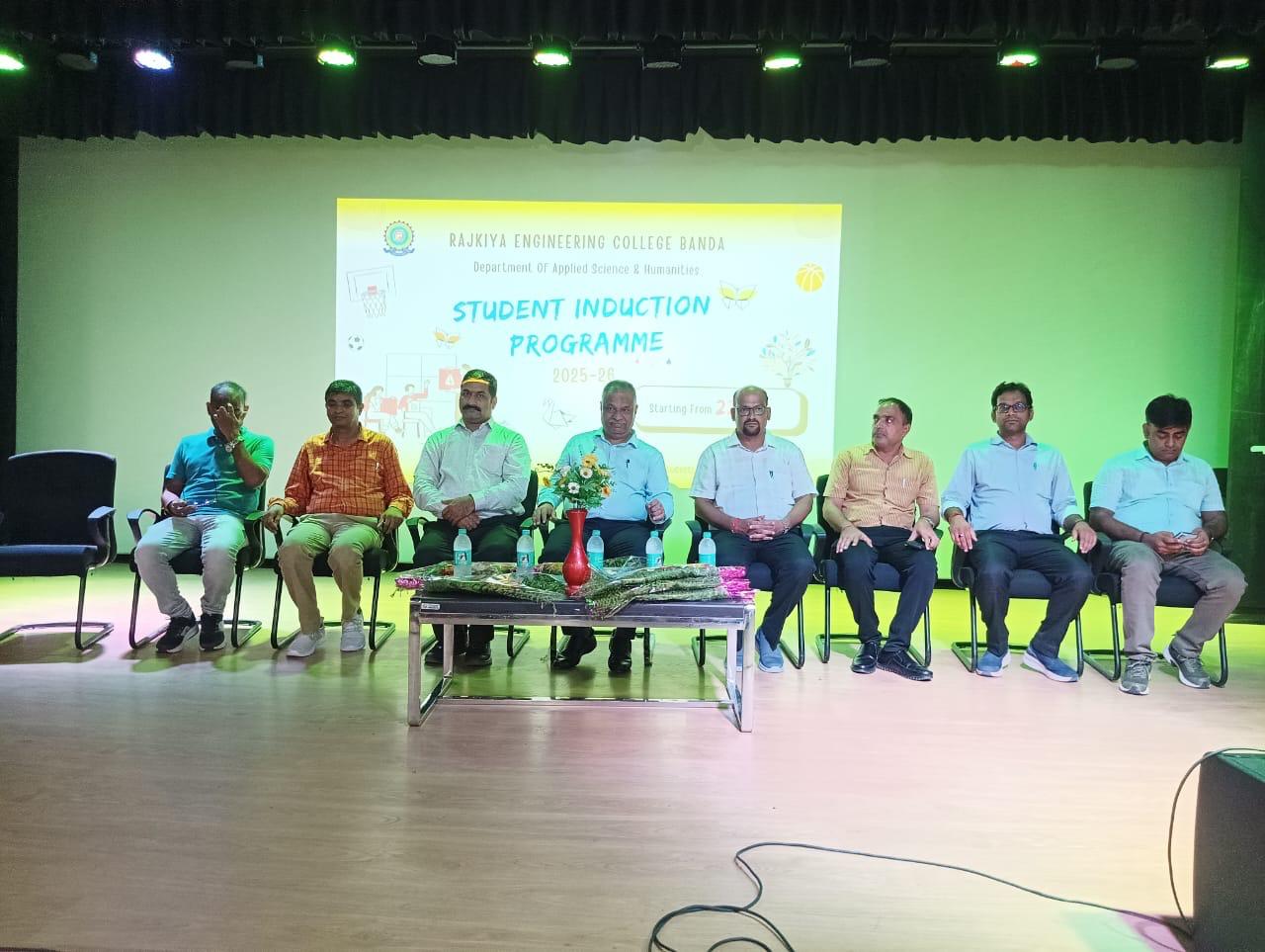 राजकीय इंजीनियरिंग कॉलेज बाँदा राजकीय इंजीनियरिंग कॉलेज बाँदा