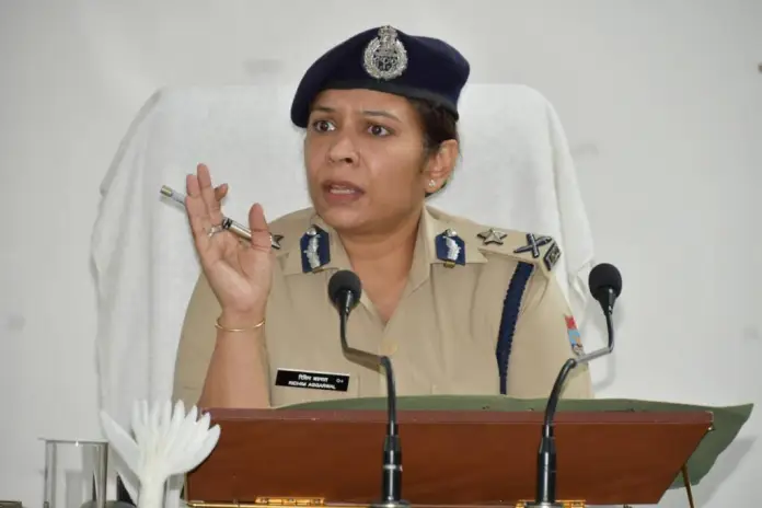 आई जी ने करी अपराध की समीक्षा बैठक आई जी ने करी अपराध की समीक्षा बैठक