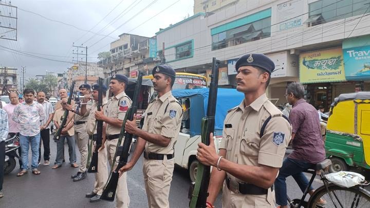 देहदानी मृतक को गार्ड ऑफ ऑनर देकर दिया गया राजकीय सम्मान देहदानी मृतक को गार्ड ऑफ ऑनर देकर दिया गया राजकीय सम्मान
